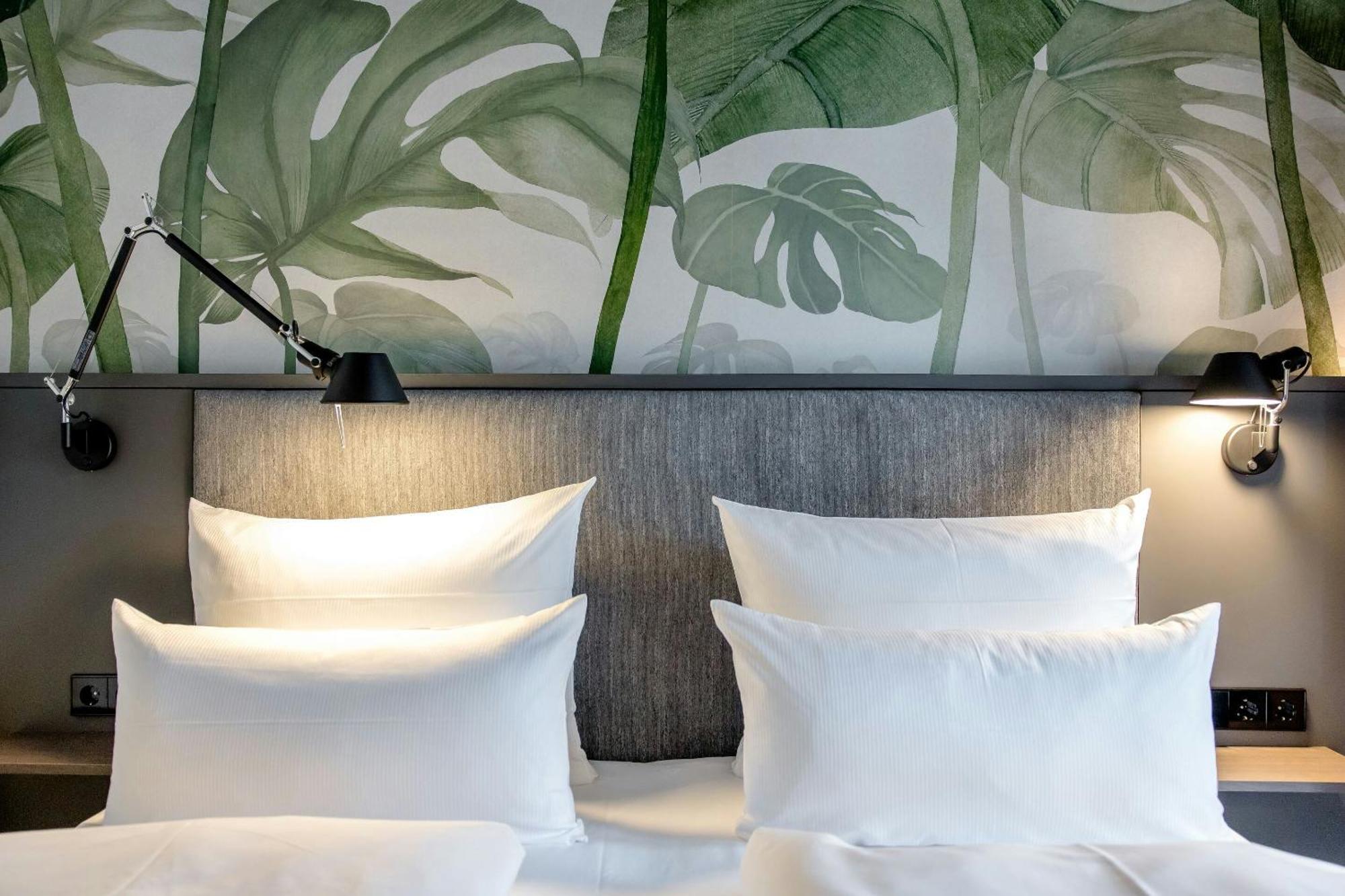One Hauptbahnhof Hotel München
