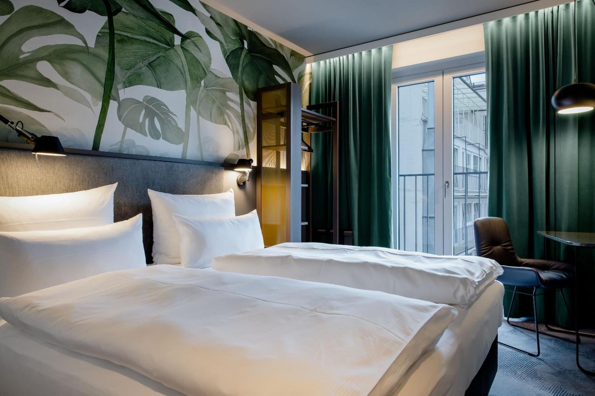 One Hauptbahnhof Hotel München